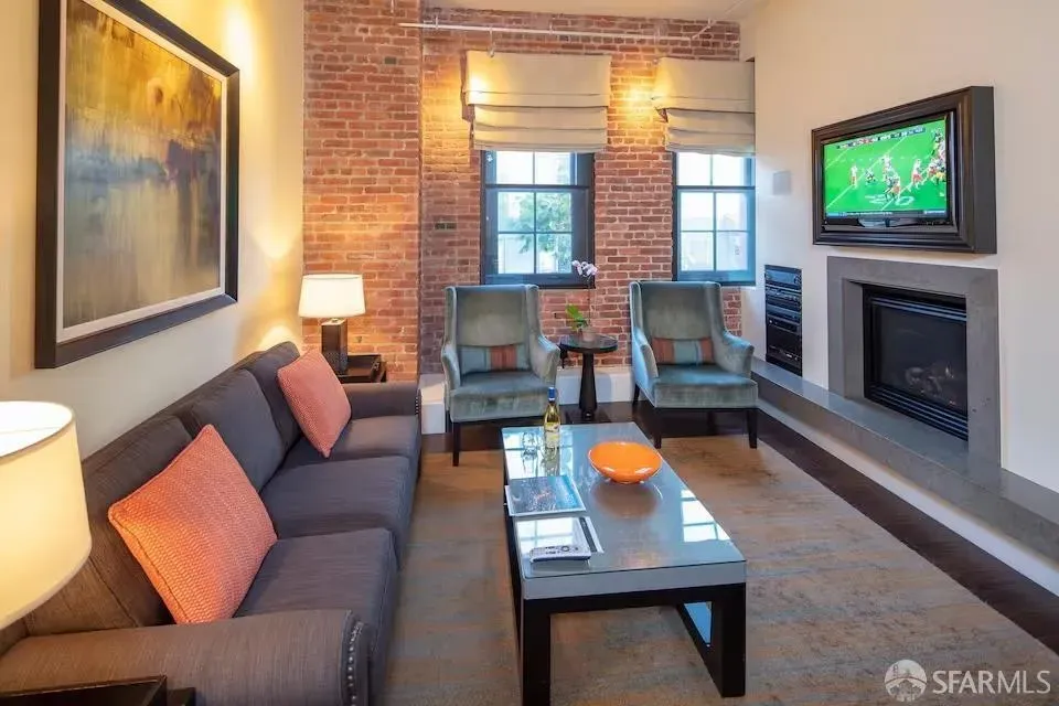 2 Bed 2 Bath Modern Contemporary Residence in San Francisco, CA - 1