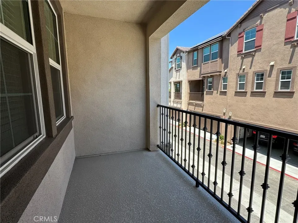 2 Bed 2 Bath Modern Contemporary Residence in Temecula, CA - 5