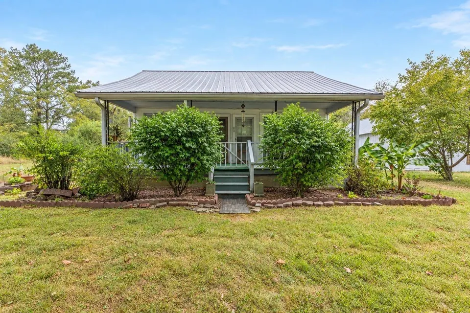 2 Bed 2 Bath Modern Farmhouse in Nashville, TN