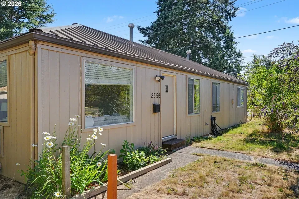 2 Bed 2 Bath Multi-Unit Residential Property in Corvallis, OR - 2