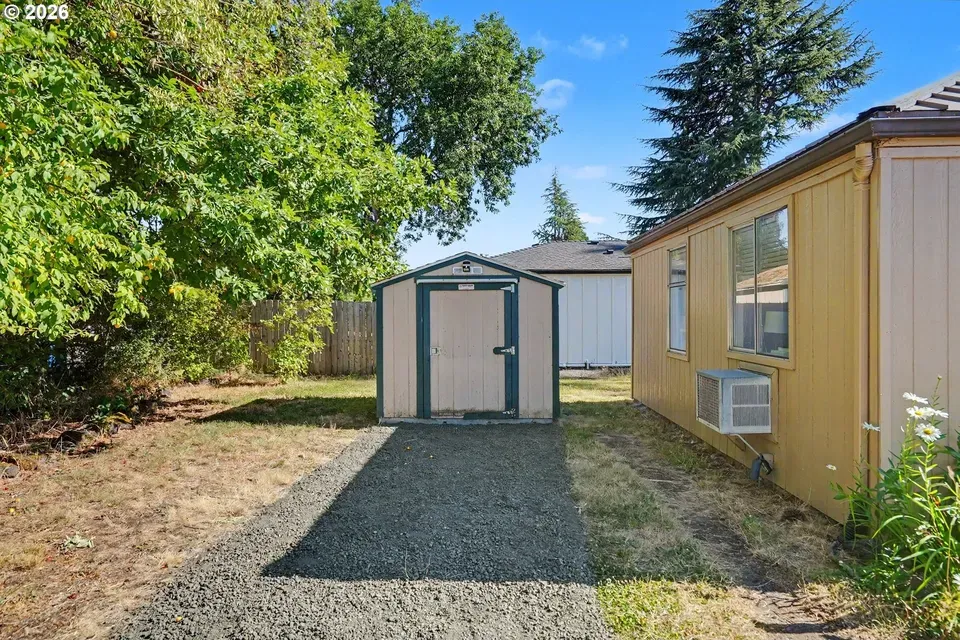 2 Bed 2 Bath Multi-Unit Residential Property in Corvallis, OR - 3