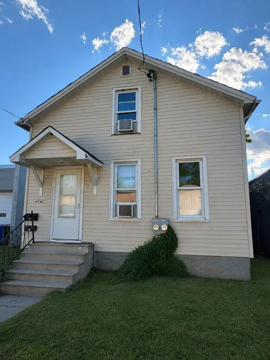 2 Bed 2 Bath Multi-Unit Residential Property in Kenosha, WI