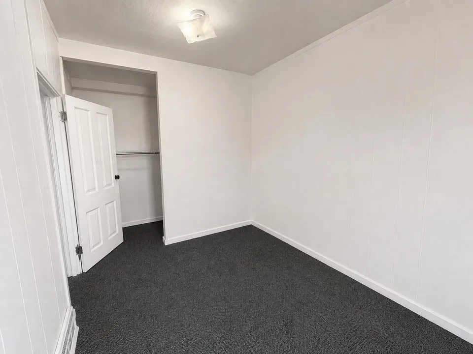 2 Bed 2 Bath Multi-Unit Residential Property in Kenosha, WI - 4