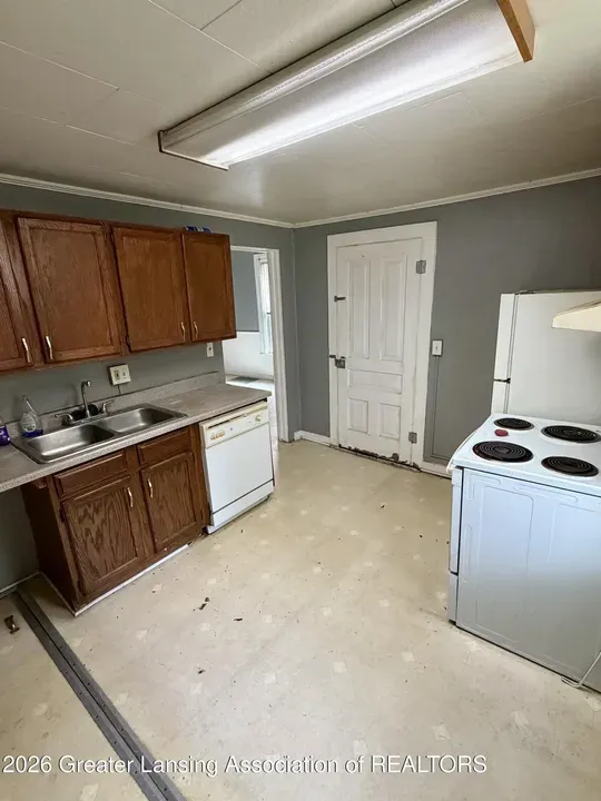 2 Bed 2 Bath Multi-Unit Residential Property in Lansing, MI - 4