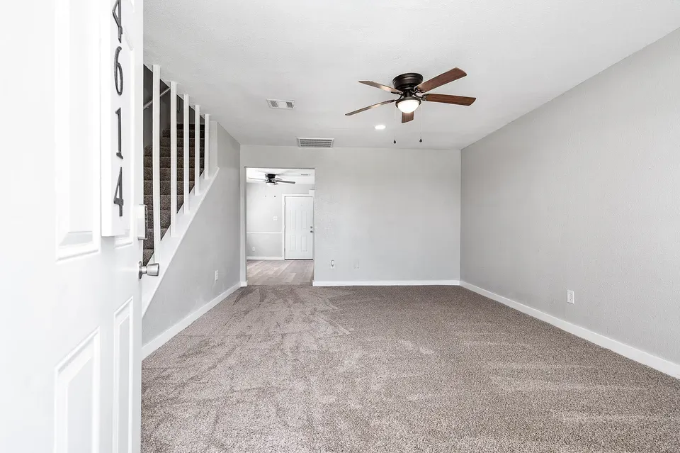 2 Bed 2 Bath Multi-Unit Residential Property in Pearland, TX - 5