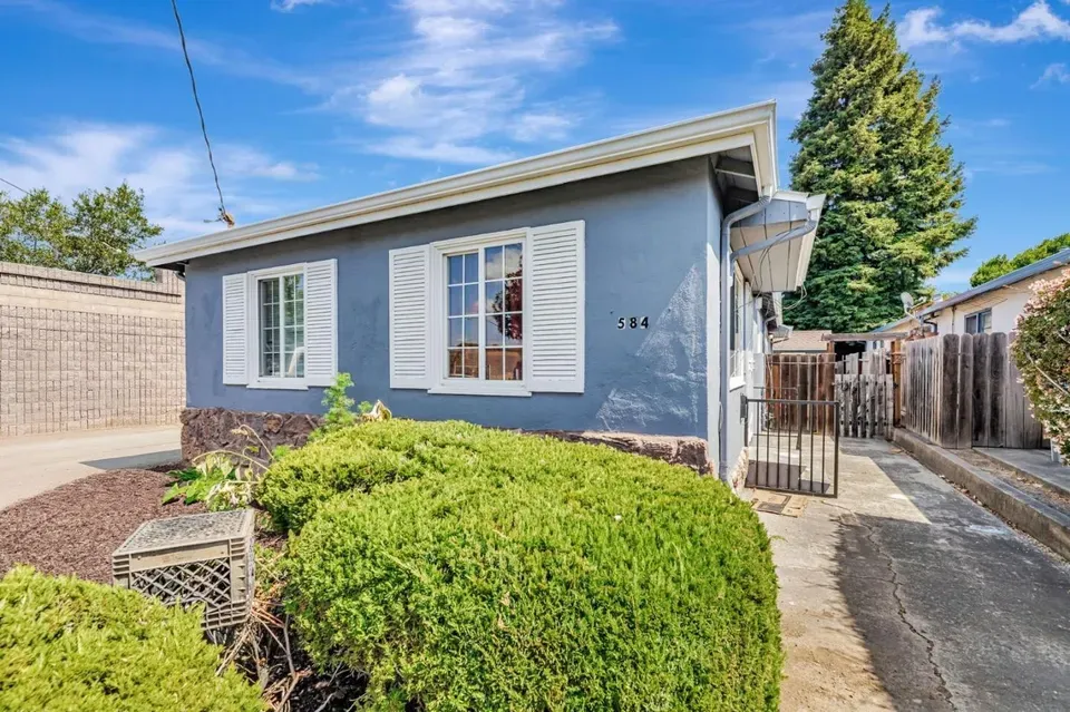 2 Bed 2 Bath Multi-Unit Residential Property in San Jose, CA - 3