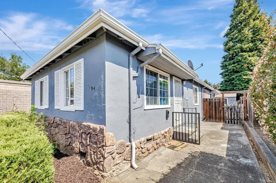 2 Bed 2 Bath Multi-Unit Residential Property in San Jose, CA - 4