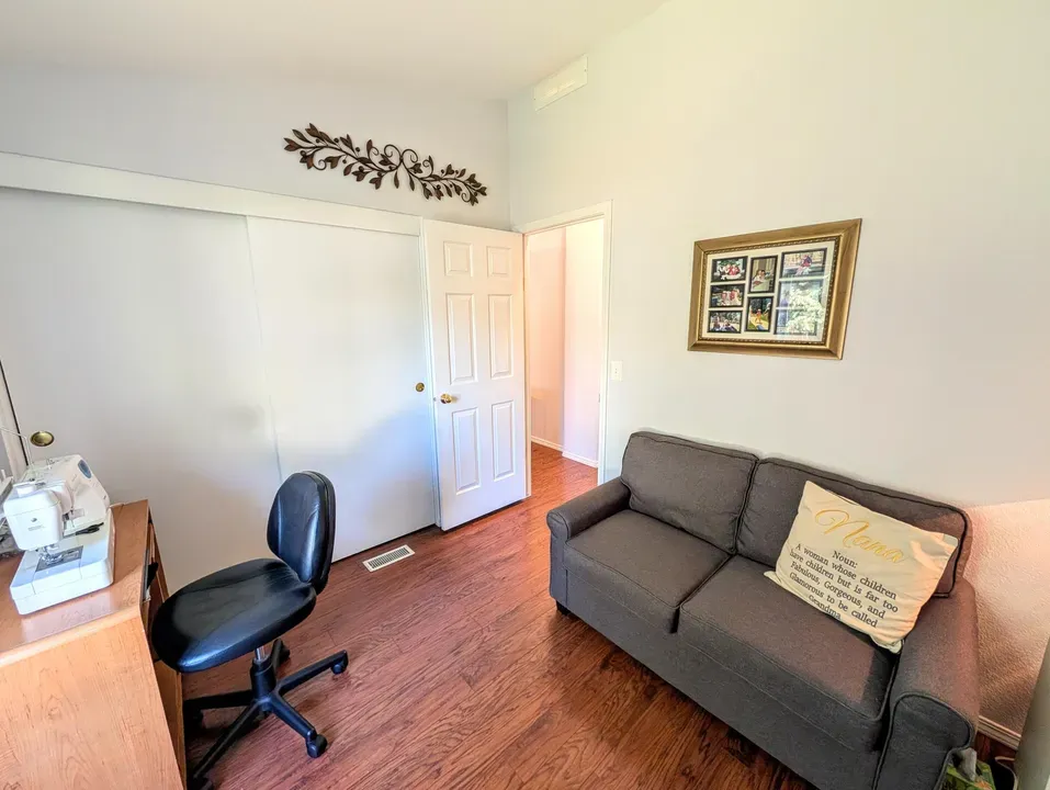 2 Bed 2 Bath Traditional Suburban Family Home in Bend, OR - 5