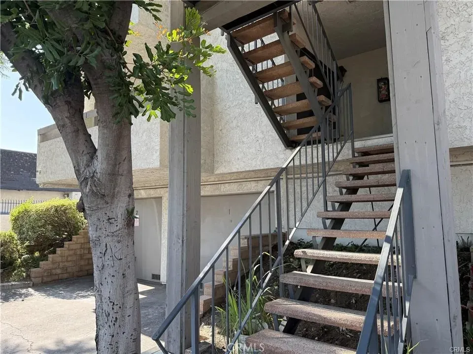 2 Bed 2 Bath Traditional Suburban Family Home in Fontana, CA - 2