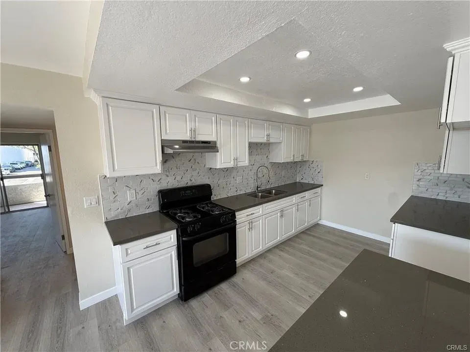 2 Bed 2 Bath Traditional Suburban Family Home in Fontana, CA - 5