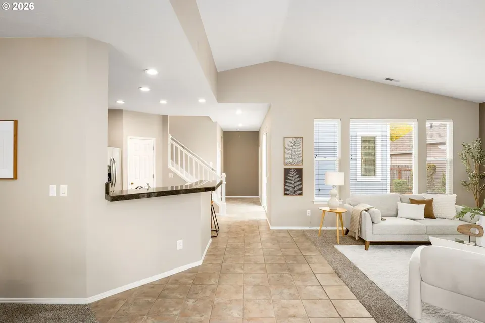2 Bed 2 Bath Traditional Suburban Family Home in Hillsboro, OR - 3