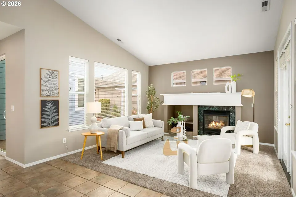 2 Bed 2 Bath Traditional Suburban Family Home in Hillsboro, OR - 4