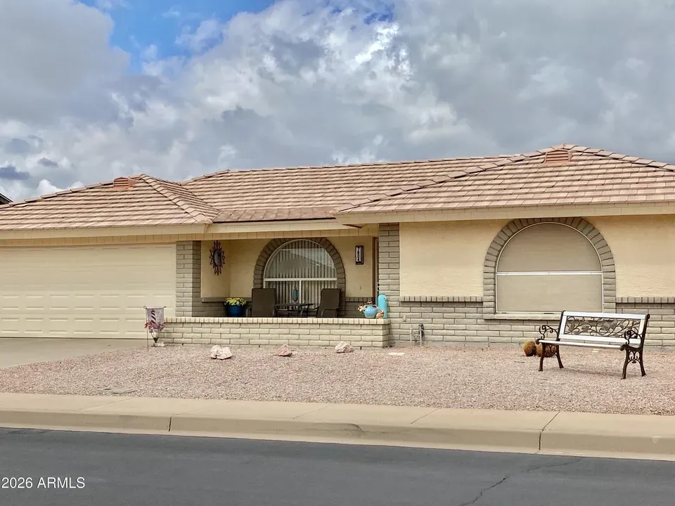 2 Bed 2 Bath Traditional Suburban Family Home in Mesa, AZ - 2