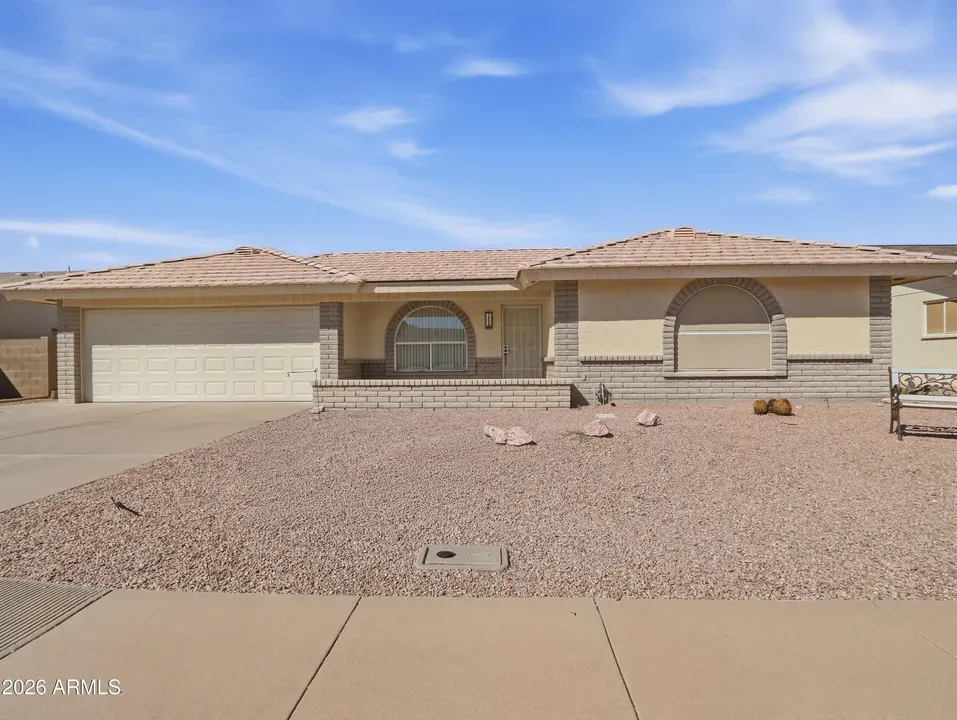 2 Bed 2 Bath Traditional Suburban Family Home in Mesa, AZ - 4