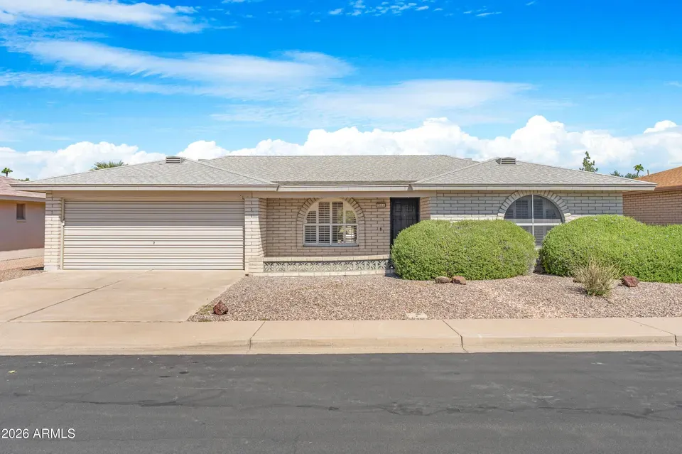 2 Bed 2 Bath Traditional Suburban Family Home in Mesa, AZ