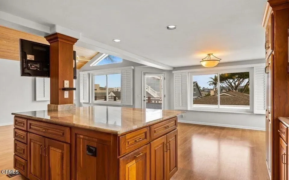 2 Bed 2 Bath Traditional Suburban Family Home in Oxnard, CA - 4
