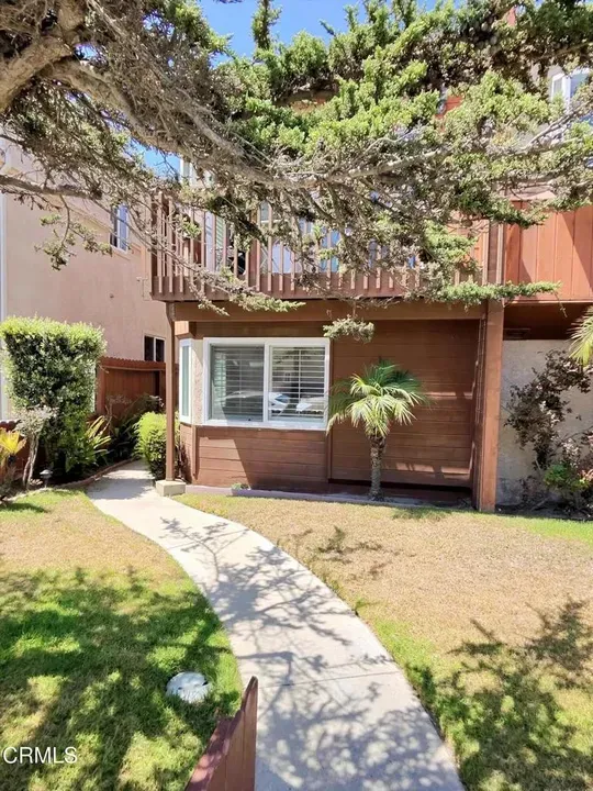 2 Bed 2 Bath Traditional Suburban Family Home in Oxnard, CA - 2
