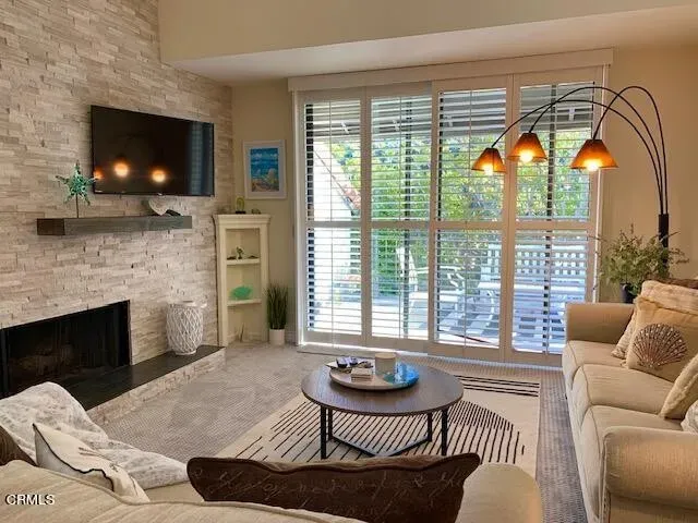 2 Bed 2 Bath Traditional Suburban Family Home in Oxnard, CA - 4