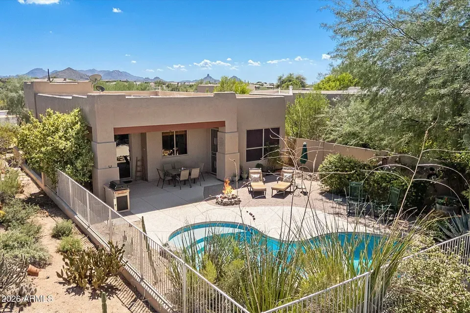 2 Bed 2 Bath Traditional Suburban Family Home in Scottsdale, AZ - 3