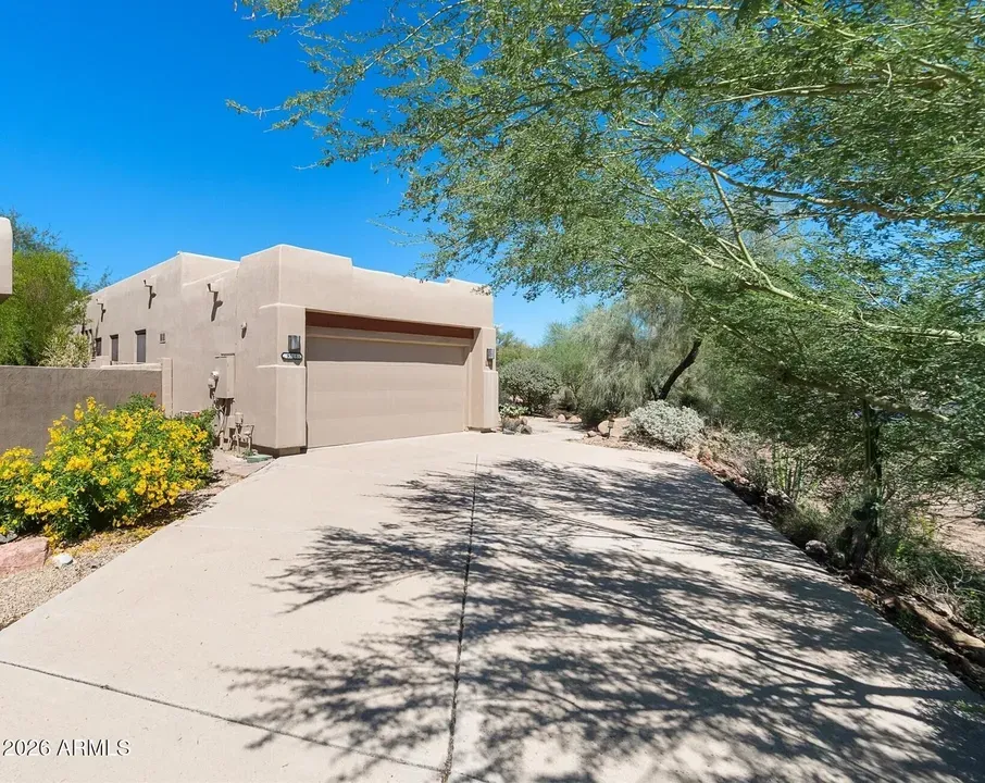 2 Bed 2 Bath Traditional Suburban Family Home in Scottsdale, AZ - 4