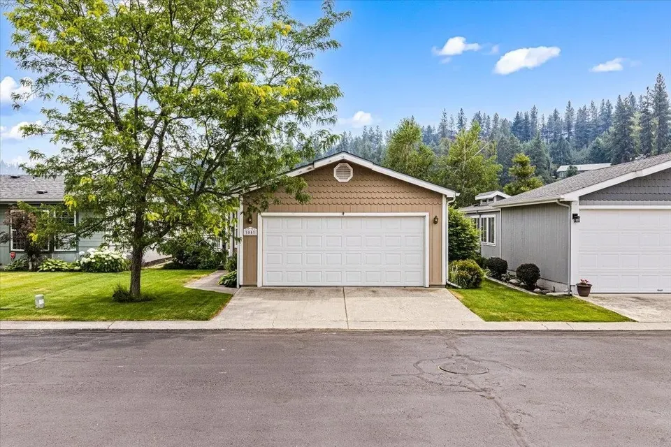 2 Bed 2 Bath Traditional Suburban Family Home in Spokane, WA - 2