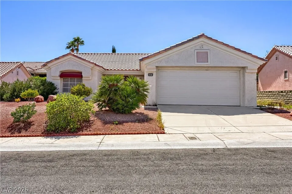 2 Bed 2 Bath Transitional Coastal in Las Vegas, NV