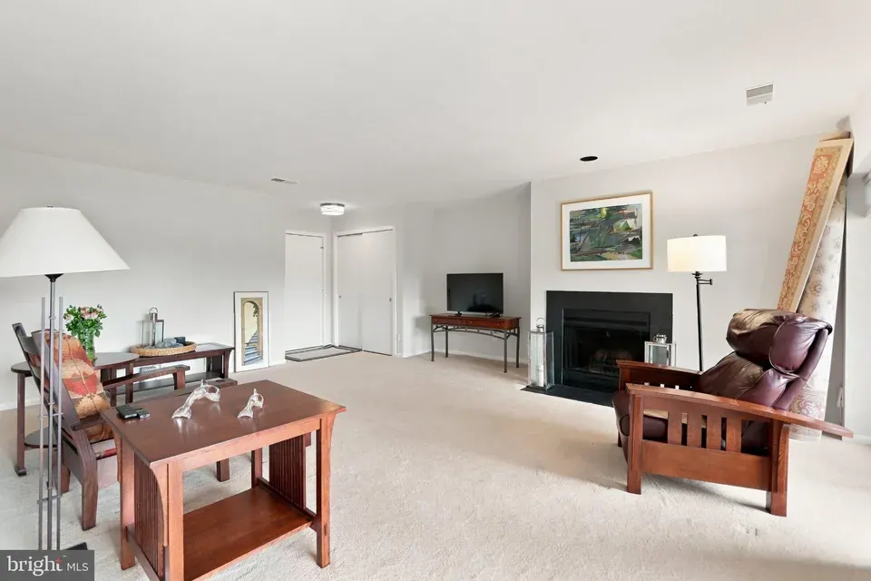 2 Bed 2 Bath Urban Residential Condo in Annapolis, MD - 3