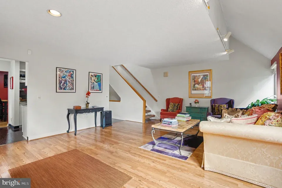 2 Bed 2 Bath Urban Residential Condo in Baltimore, MD - 3