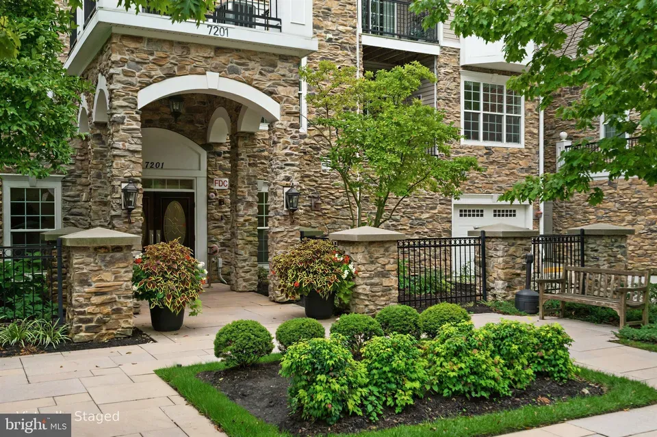 2 Bed 2 Bath Urban Residential Condo in Baltimore, MD - 2