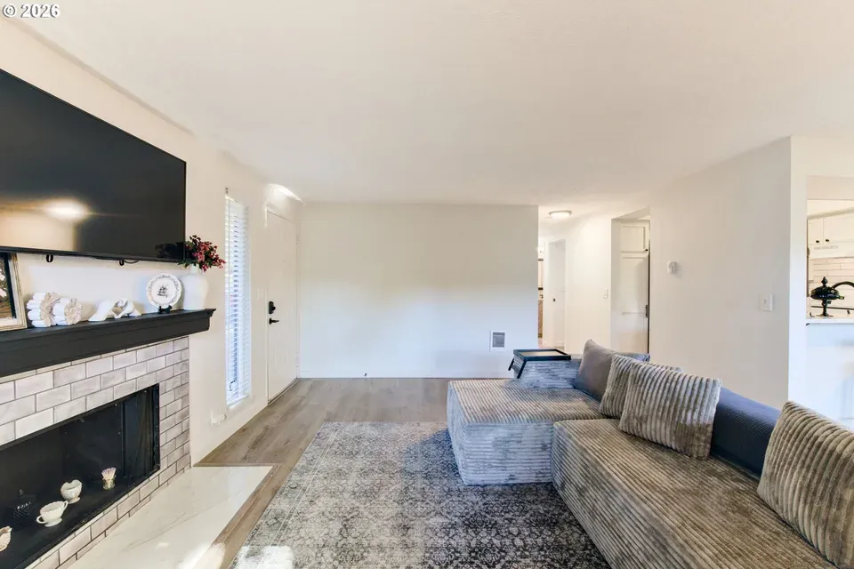 2 Bed 2 Bath Urban Residential Condo in Beaverton, OR - 5