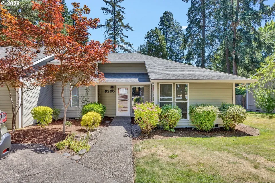 2 Bed 2 Bath Urban Residential Condo in Beaverton, OR - 1