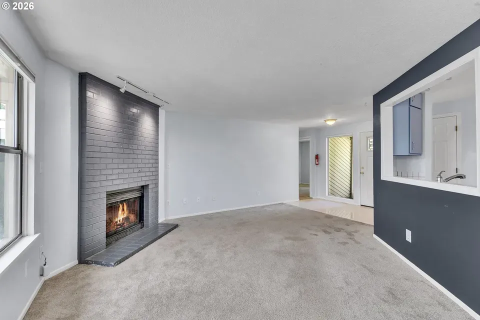 2 Bed 2 Bath Urban Residential Condo in Beaverton, OR - 4