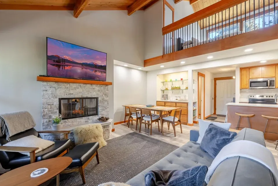 2 Bed 2 Bath Urban Residential Condo in Bend, OR