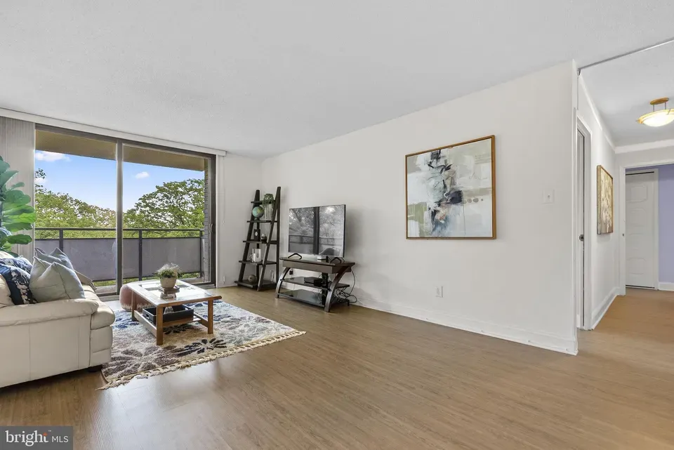 2 Bed 2 Bath Urban Residential Condo in Bethesda, MD - 5