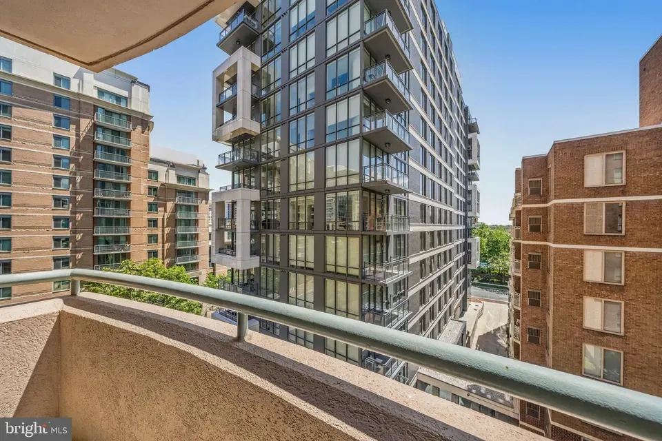 2 Bed 2 Bath Urban Residential Condo in Bethesda, MD