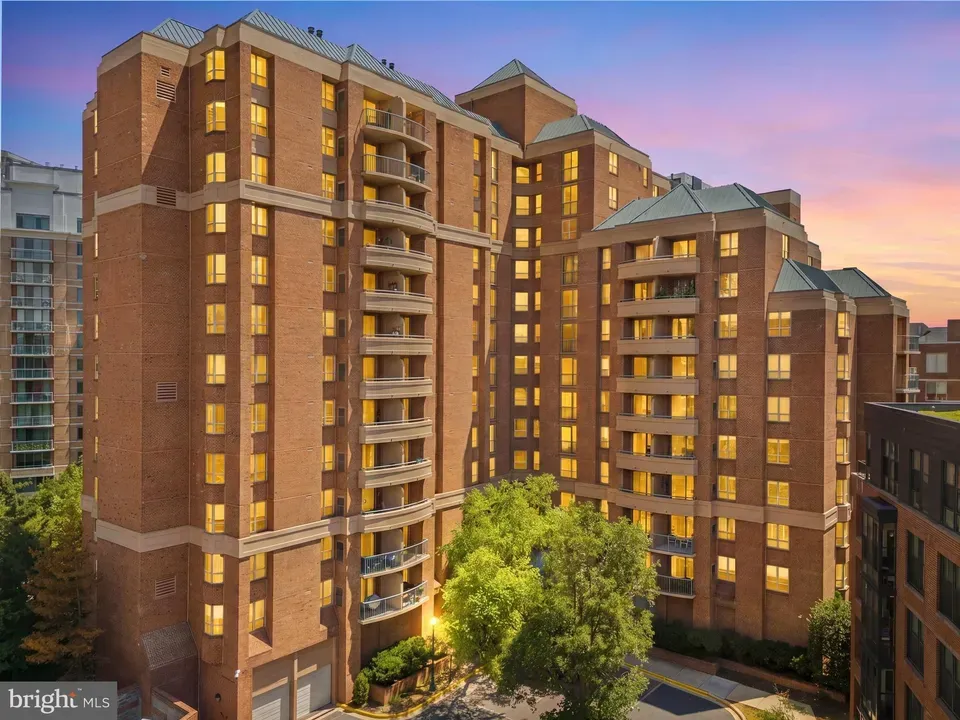2 Bed 2 Bath Urban Residential Condo in Bethesda, MD - 3