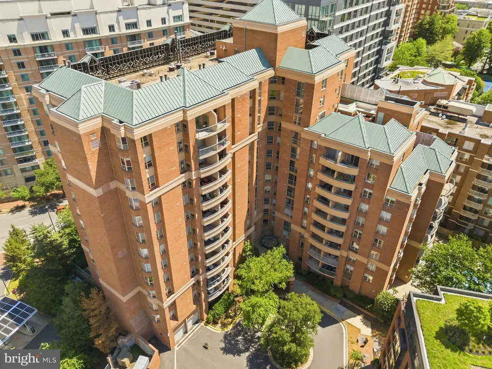 2 Bed 2 Bath Urban Residential Condo in Bethesda, MD - 4