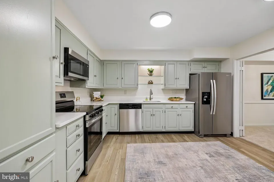 2 Bed 2 Bath Urban Residential Condo in Bethesda, MD - 4