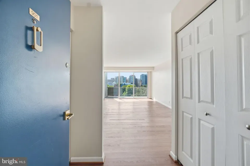 2 Bed 2 Bath Urban Residential Condo in Bethesda, MD - 3