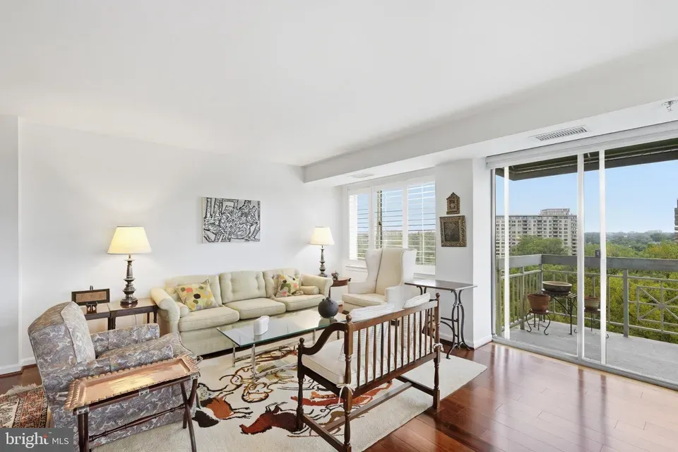 2 Bed 2 Bath Urban Residential Condo in Bethesda, MD - 4