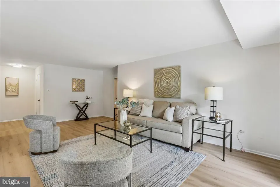 2 Bed 2 Bath Urban Residential Condo in Bethesda, MD - 4
