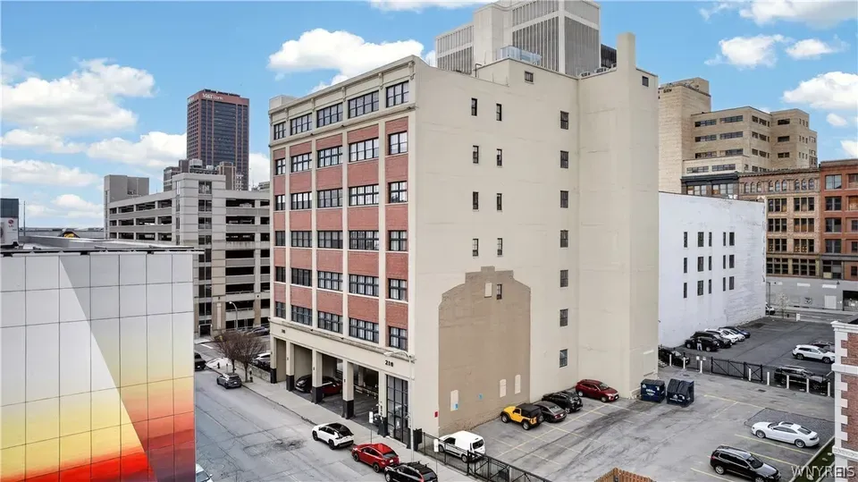 2 Bed 2 Bath Urban Residential Condo in Buffalo, NY