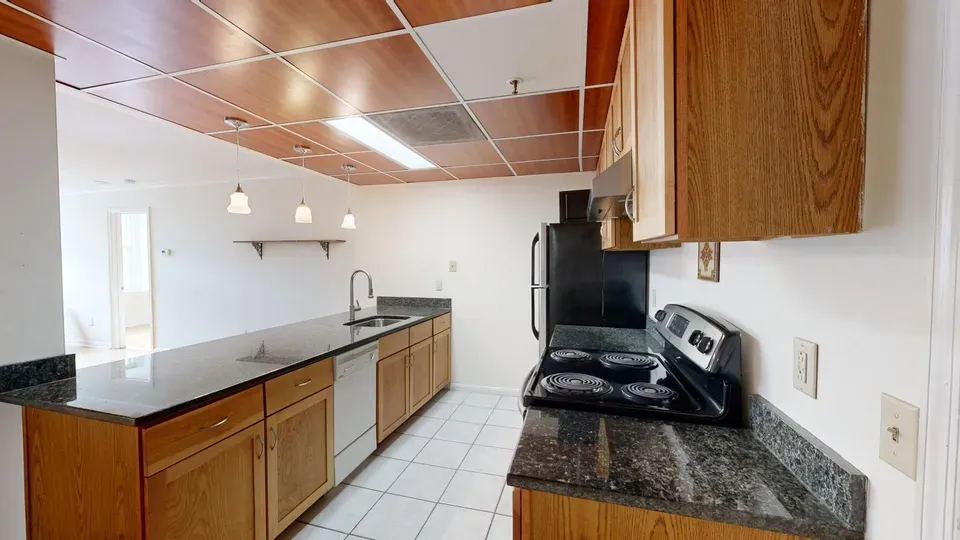 2 Bed 2 Bath Urban Residential Condo in Burlington, VT - 4