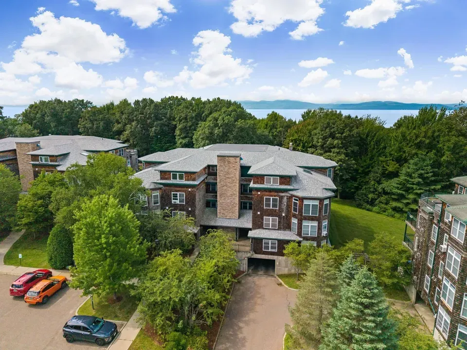 2 Bed 2 Bath Urban Residential Condo in Burlington, VT - 2