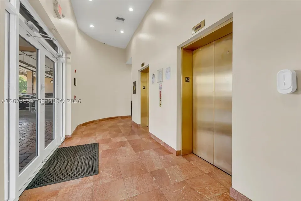 2 Bed 2 Bath Urban Residential Condo in Coral Gables, FL - 4