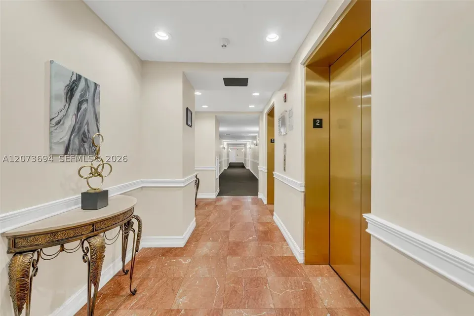 2 Bed 2 Bath Urban Residential Condo in Coral Gables, FL - 5
