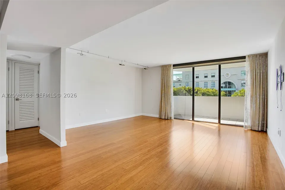 2 Bed 2 Bath Urban Residential Condo in Coral Gables, FL - 4