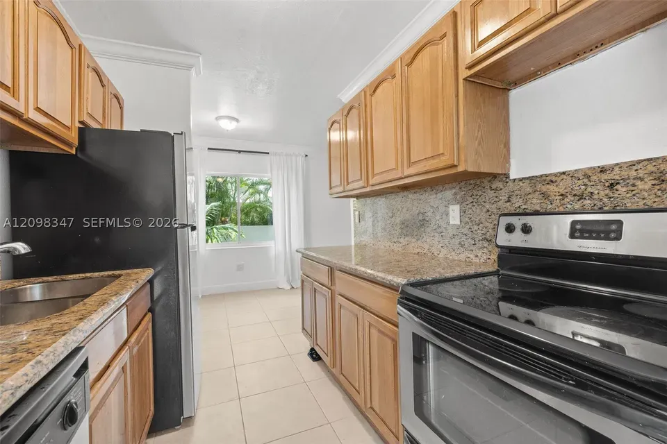 2 Bed 2 Bath Urban Residential Condo in Coral Gables, FL - 3