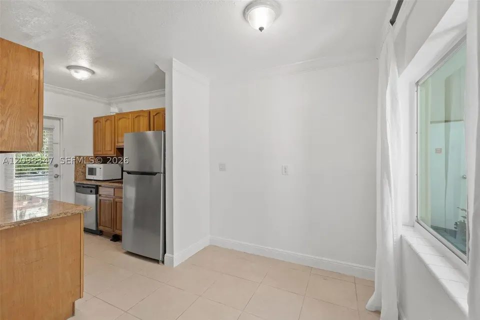 2 Bed 2 Bath Urban Residential Condo in Coral Gables, FL - 5