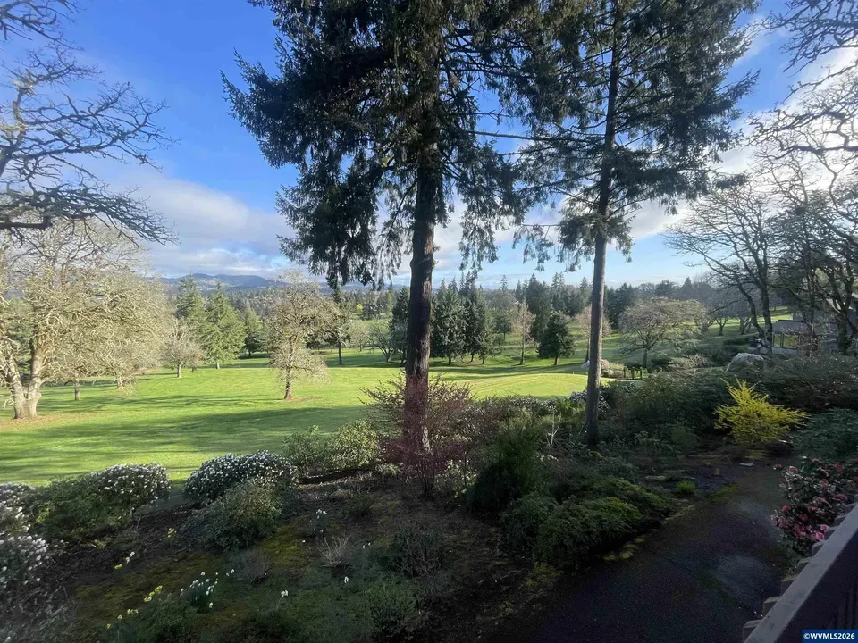 2 Bed 2 Bath Urban Residential Condo in Corvallis, OR - 2